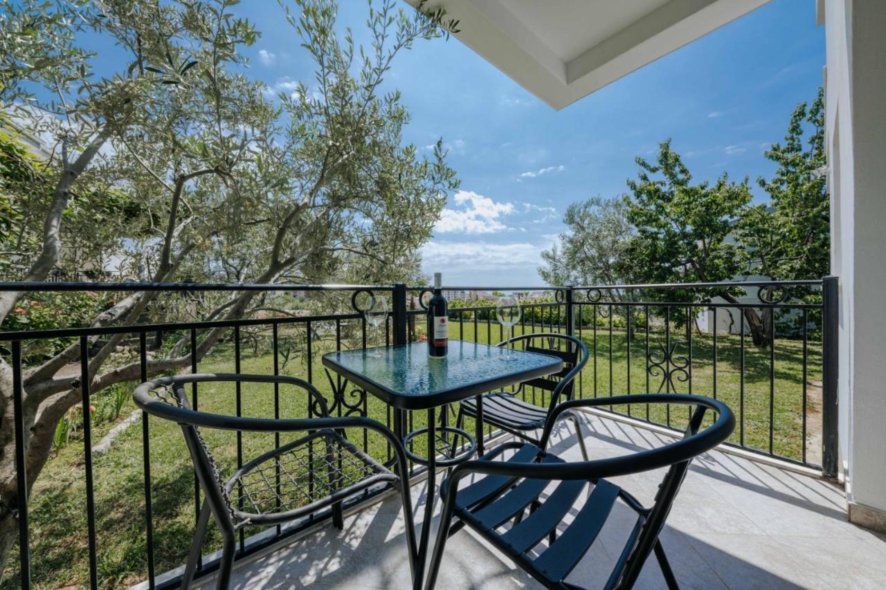 Sea Garden Apartments Dobra Voda Kültér fotó
