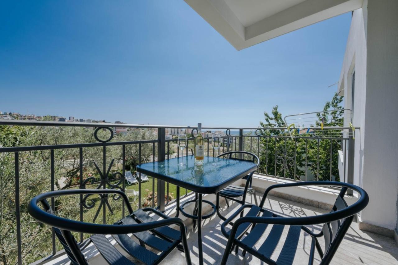 Sea Garden Apartments Dobra Voda Kültér fotó